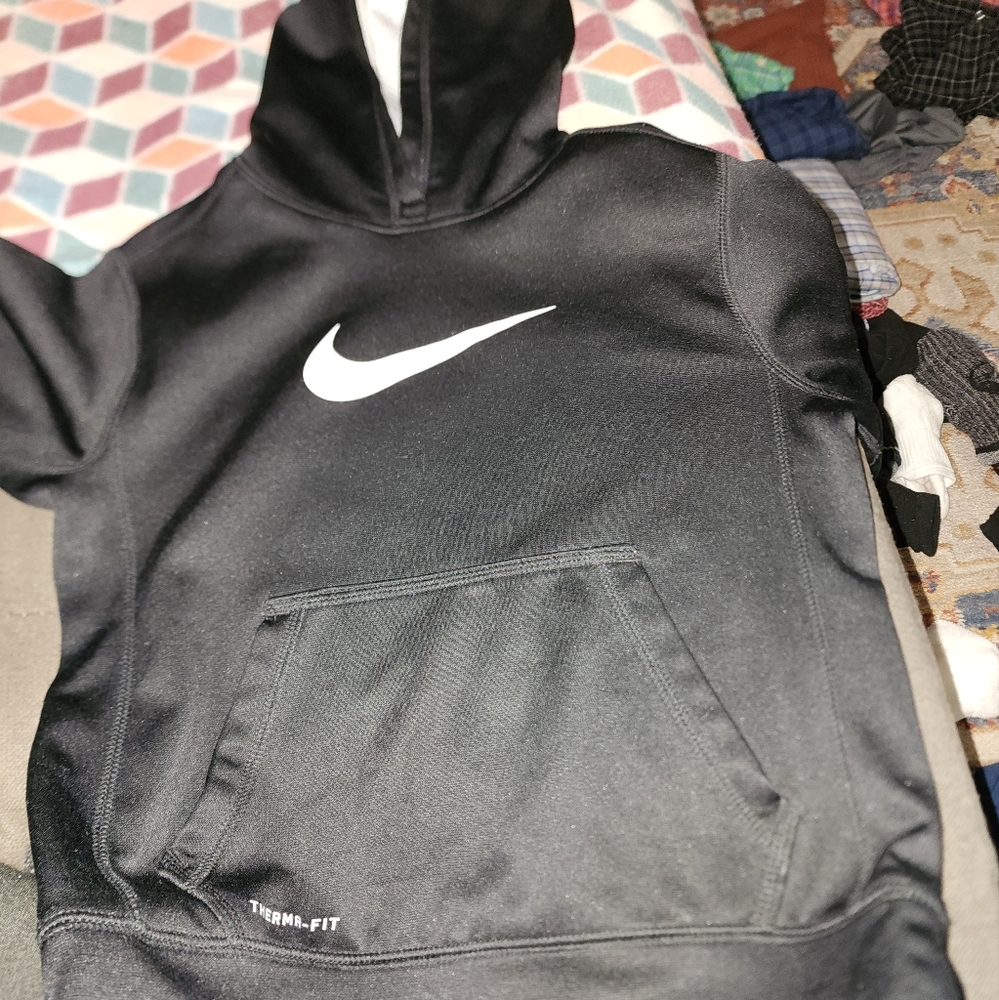 Youth NIKE Therma-fit Hoodie